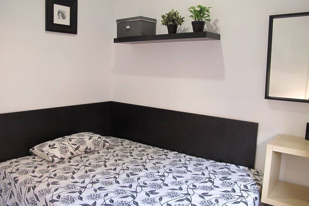 Entire apartment, Cozy Apt. Next To Beach And 14 Min To Barcelona in Sant Adrià de Besòs, Barcelonès