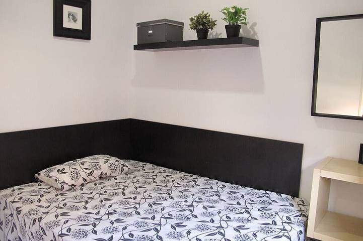 Apartamento entero, Cozy Apt. Next To Beach And 14 Min To Barcelona in San Adrián del Besós, Barcelonés