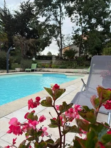 Maison de vacances pour 6 personnes, avec jardin ainsi que vue et piscine - 1
