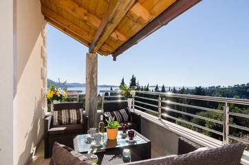 Villa for 8 People in Srebreno, Dubrovnik-Neretva, Photo 4