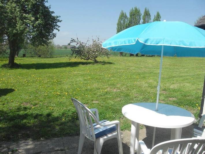 Location de vacances pour 2 personnes, avec vue ainsi que terrasse et jardin à Couesmes-Vaucé - 3