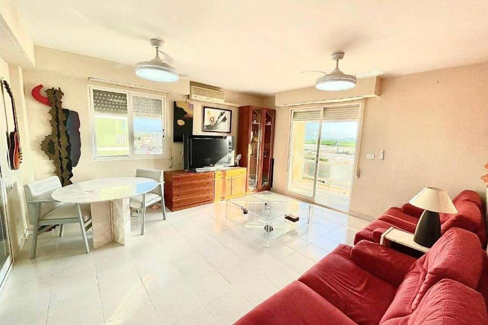 Apartamento entero, Apartamento con Piscina 3 habitaciones in El Perelló (Costa de Valencia), Sueca