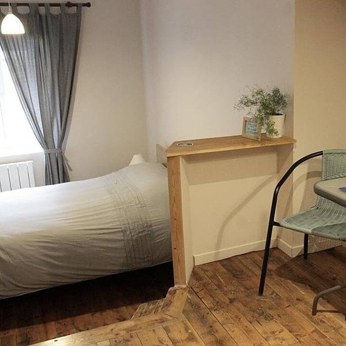 Chambre d’hôte pour 2 personnes, avec jardin dans le Jura - 2