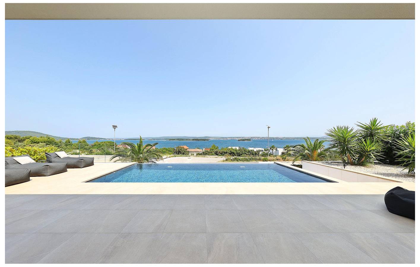 Ferienhaus für 4 Personen mit Pool in Ugrinici, Tkon