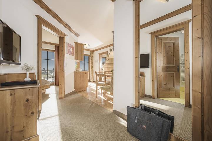 Apartmenthotel für 4 Personen, mit Balkon und Terrasse sowie Garten und Sauna in Fügen - 4