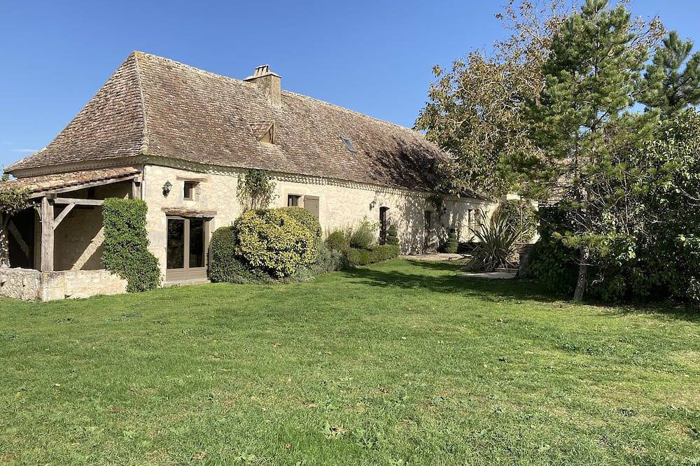 Une Parenthèse Enchantée au Cœur du Périgord, Gîte de  Charme, Nature et Confort in Issigeac, Périgord Pourpre