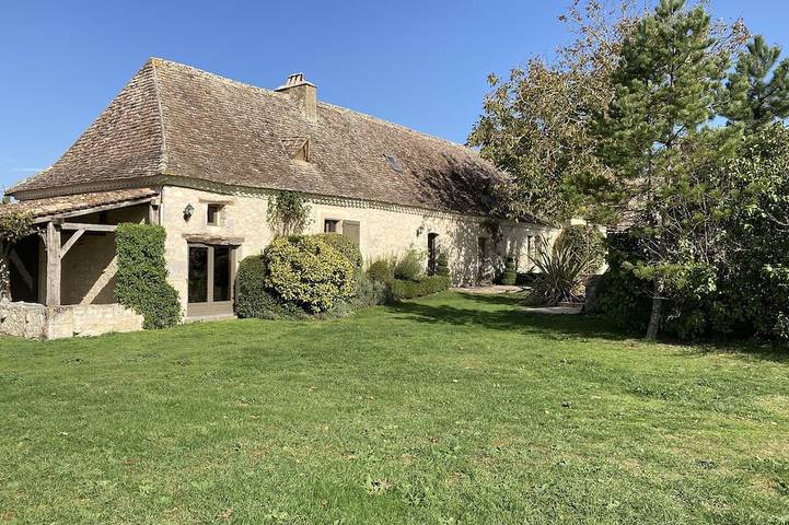 Gîte pour 10 personnes, avec terrasse et jardin à Issigeac - 2