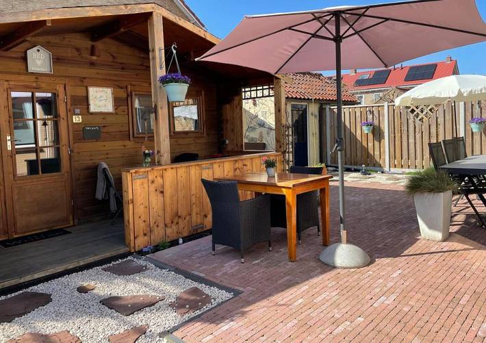 B&b voor 2 personen, with Balkon and Terras as well as Tuin and Uitzicht in Diemen