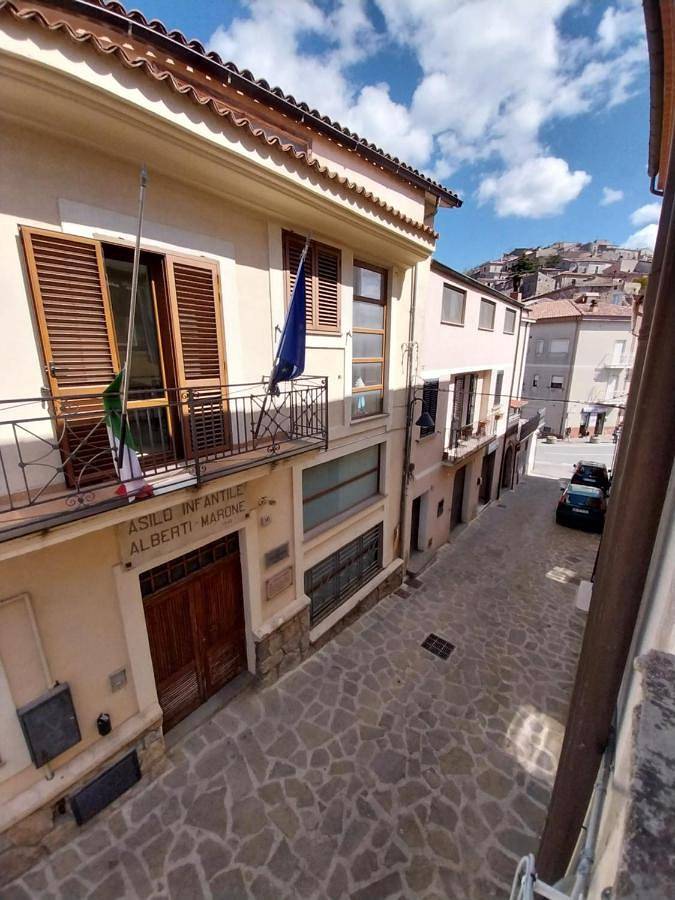 Location de vacances pour 3 personnes, avec balcon et vue à Viggiano (Italie) - 2