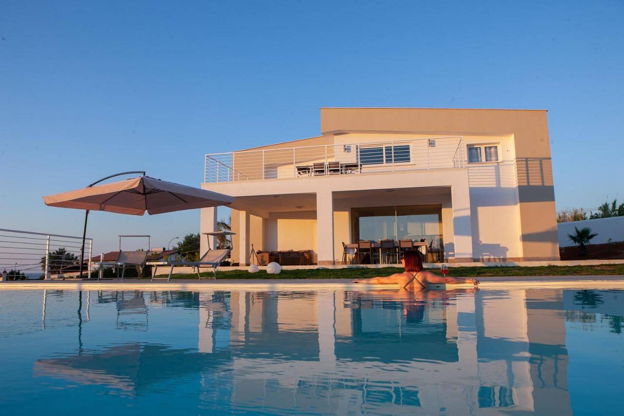 Villa with Private Pool in Balestrate, Provincia di Palermo