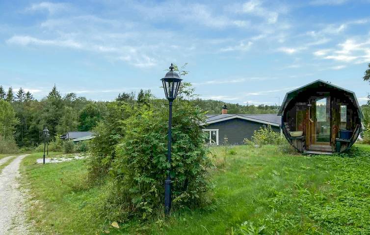 Hus för 10 Personer med trädgård in Harmånger, Hälsingland
