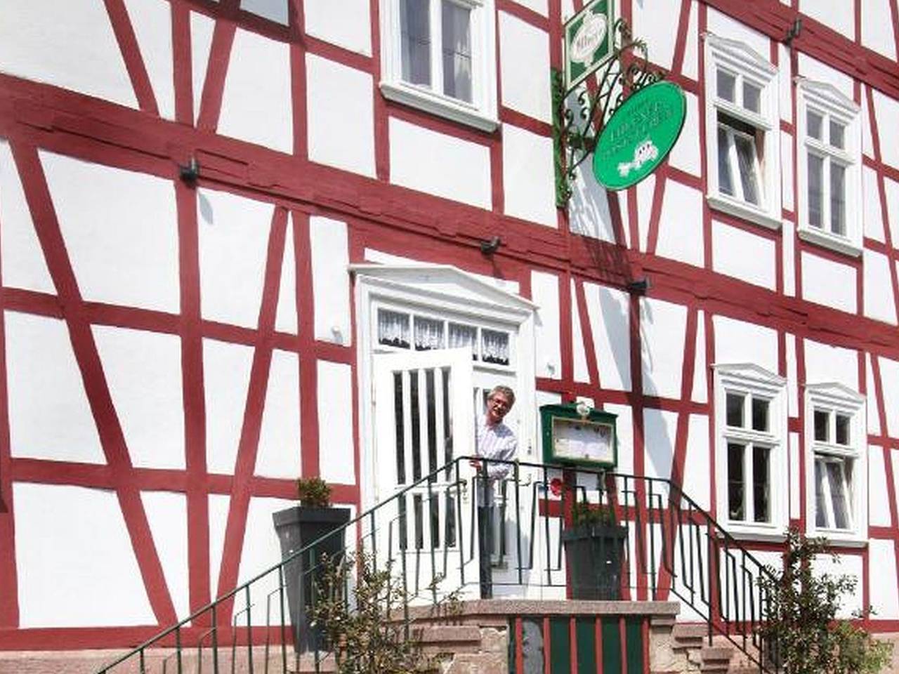 Ehlener Poststuben - Gemütliche Doppelzimmer, 15qm mit eigenem Bad in Habichtswald, Hessisches Bergland