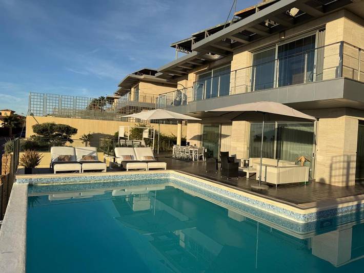 Casa rural para 8 personas, con vistas además de jardín y piscina en Finestrat - 3