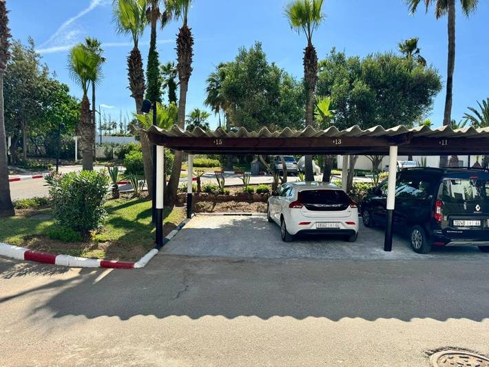 Location de vacances pour 8 personnes, avec vue et jardin ainsi que bassin pour enfant et piscine dans Marina Smir - 2