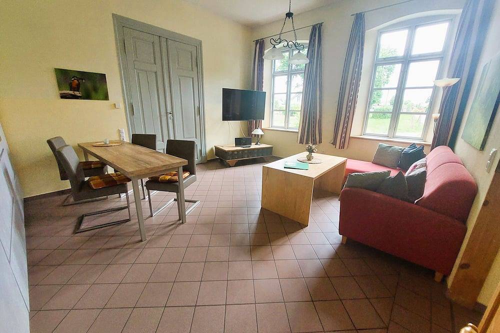 Ganze Wohnung, Kastaniengut Johannes  Objekt-Id 121251 - Gutshaus Kastaniengut Objekt-Id 121251 in Grabowhöfe, Mecklenburgische Seenplatte