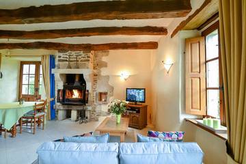 Gîte pour 4 personnes, avec jardin à Corseul