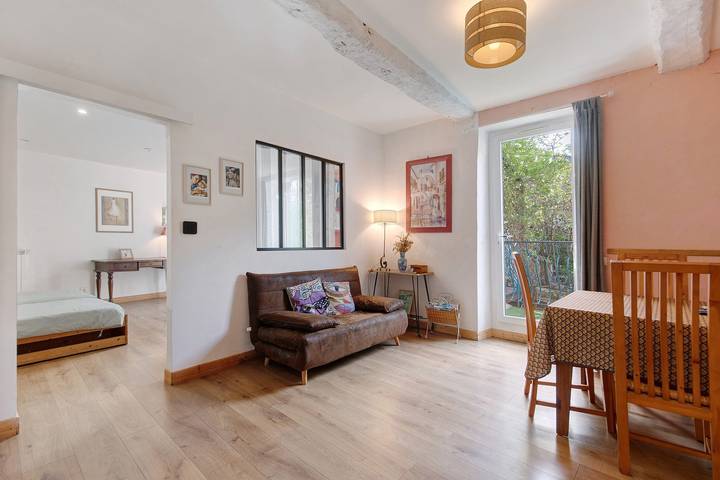 Gîtes de la Soulondre: casa vacacional con vistas a la montaña, piscina compartida y Wi-Fi in Lodève, Región de Lodève
