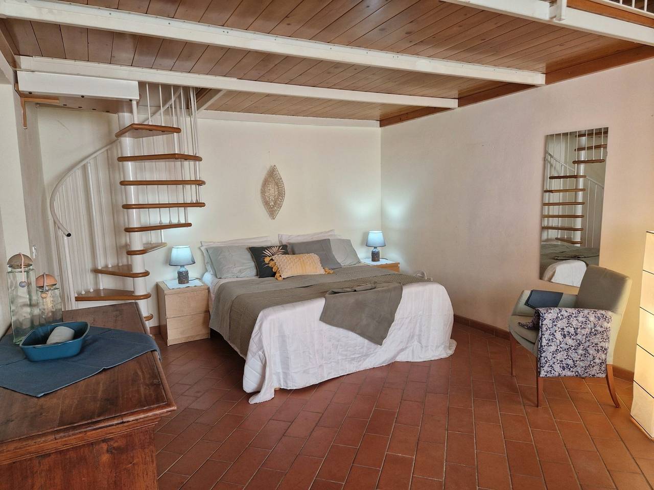 Ganze Wohnung, Apartment 'Piccolo Paradiso - Olivo' mit Gemeinschaftspool, Wlan und Klimaanlage in Riparbella, Etruskische Küste