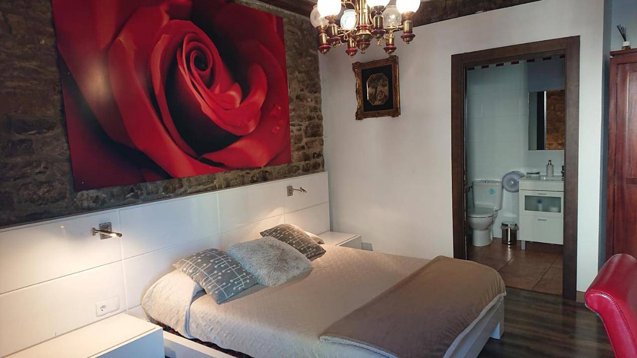 La Pata de Oca Hostal Rural y Albergue in Torres del Río, Provincia de Navarra