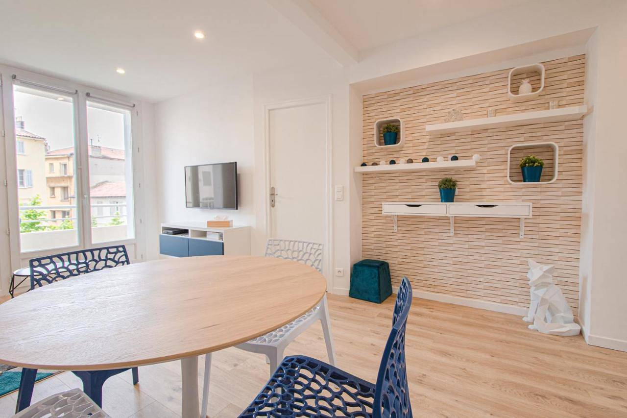 Appartement entier, Appartement T3 climatisé, cœur de Toulon in Toulon, Côte méditerranéenne (France)