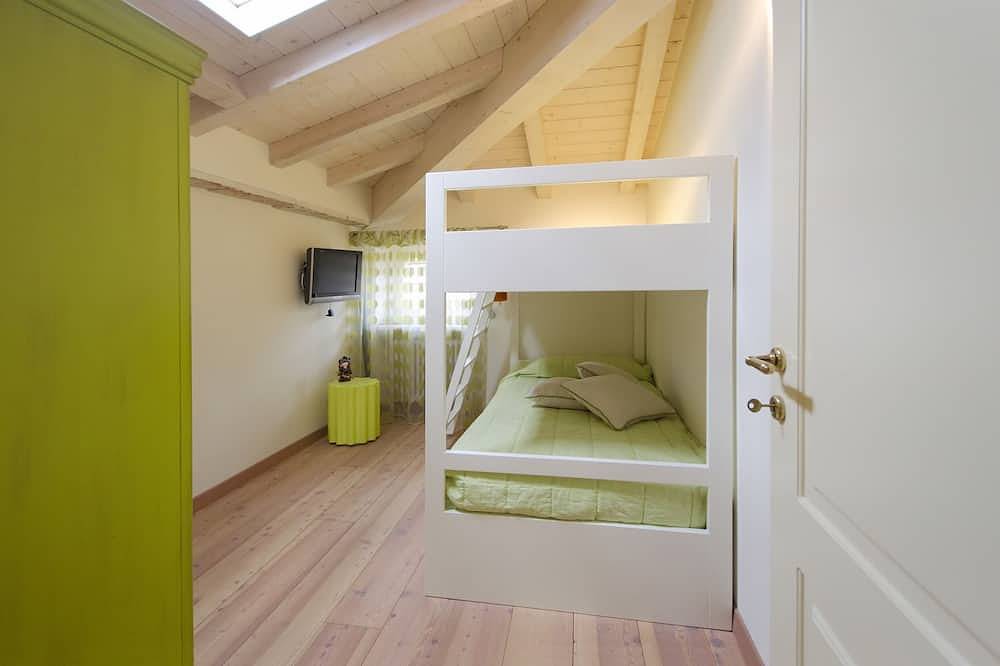 Ganze Wohnung, Repräsentatives Penthouse mit großer Panoramaterrasse in Costermano, Gardasee-Berge