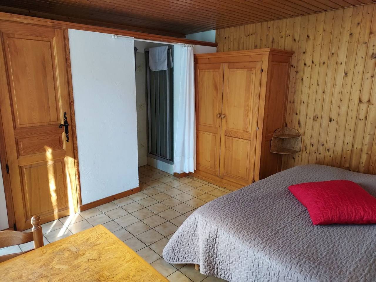 Chambres d'hôtes à la ferme - Chambre 1 in Orbey, Parc naturel régional des Ballons des Vosges