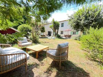 Gîte pour 4 personnes, avec jardin à Tarascon