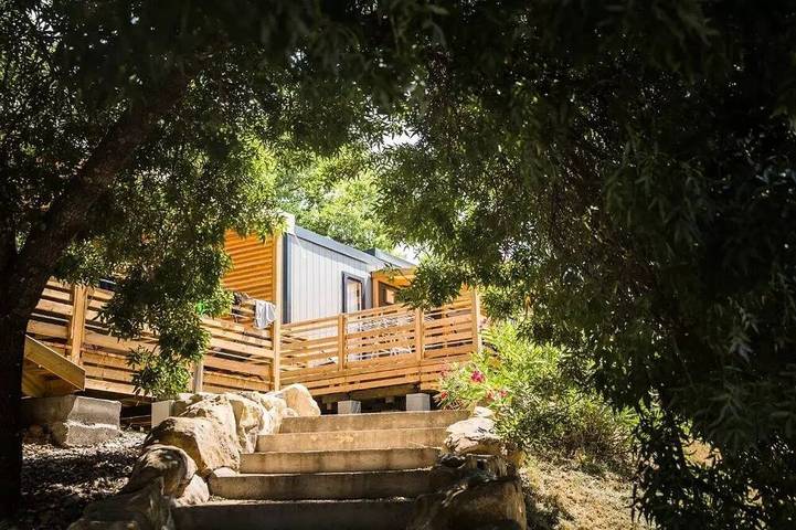 Camping pour 4 personnes à Ruoms