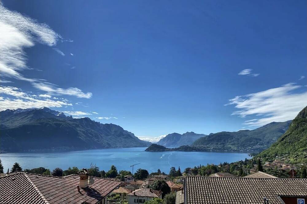 Spacious 95 sqm newly renovated vacation home with breathtaking views in Gemeinde Menaggio, Comer See