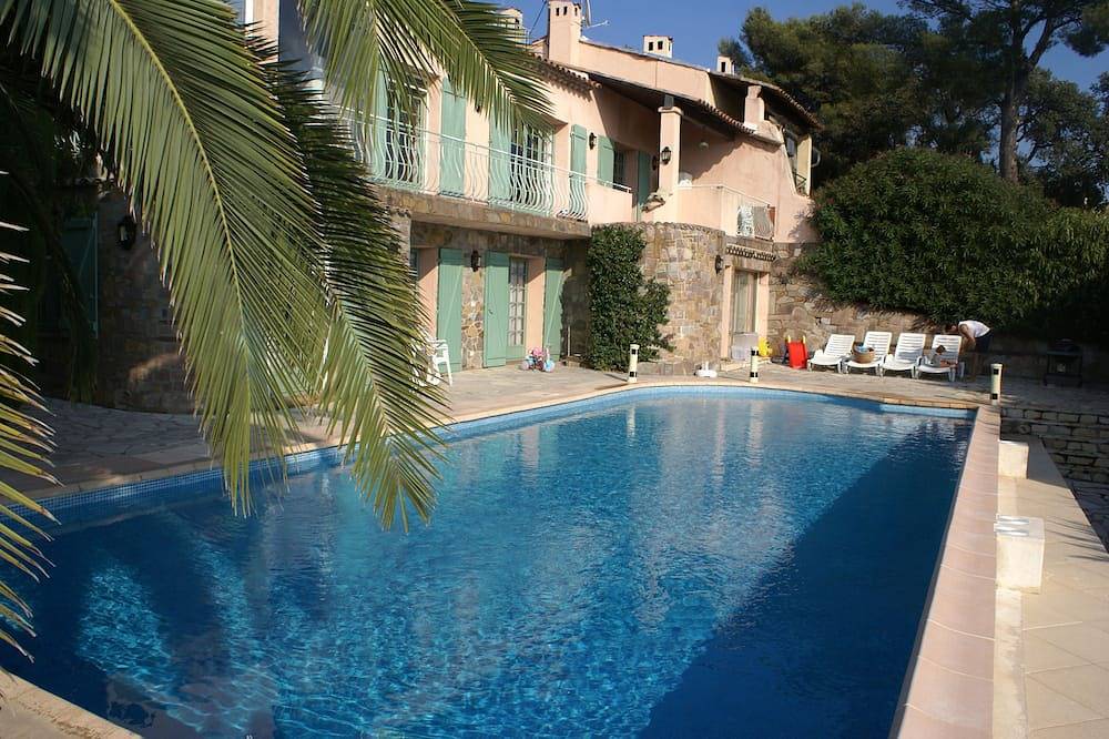 Villa pour 12 Personnes dans Saint-Raphaël, Région de Draguignan