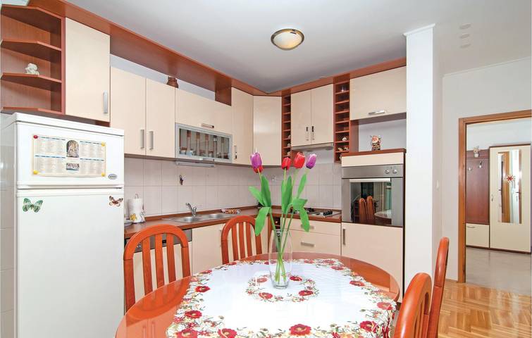 Gîte pour 5 personnes, avec terrasse à Trogir - 4