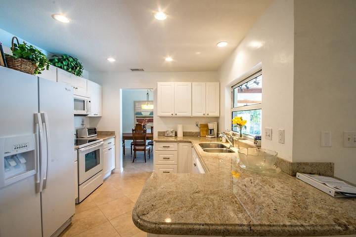 Vacation rental for 6 people, with yard, with pets in Pompano Beach