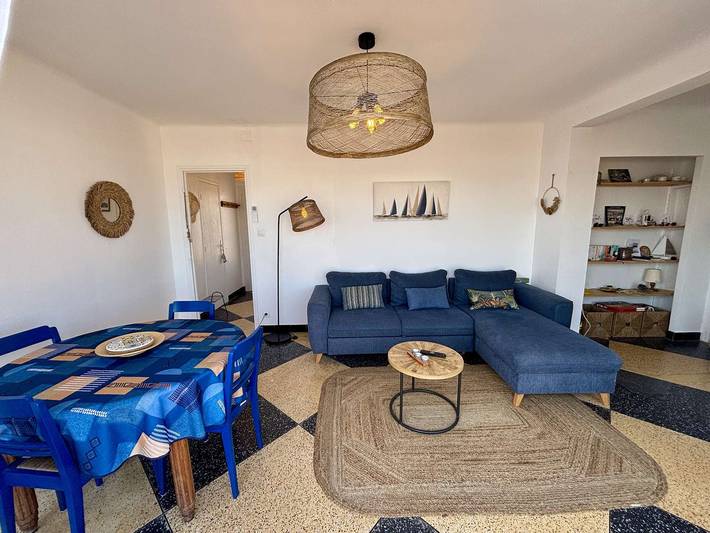Ganze Wohnung, 2-Zimmer-Wohnung mit Terrasse und Meerblick, 50m vom Strand entfernt in Port-la-Nouvelle, Mittelmeerküste (Frankreich)