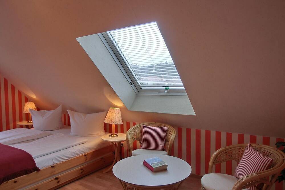 Ferienhaus - Luxus-Ferienhaus mit Wlan für 8 Pers. Jetzt mit Wallbox in Graal-Müritz, Rostock und Umgebung