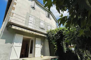 Gîte pour 7 personnes, avec jardin et balcon à Monceaux-sur-Dordogne