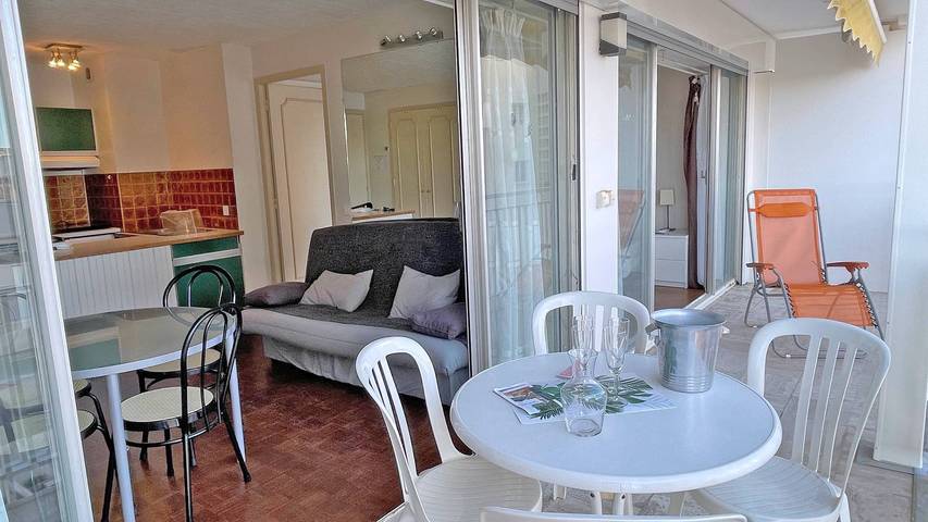 Gîte pour 4 personnes, avec terrasse dans Plage De La Croisette Sainte Maxime - 3