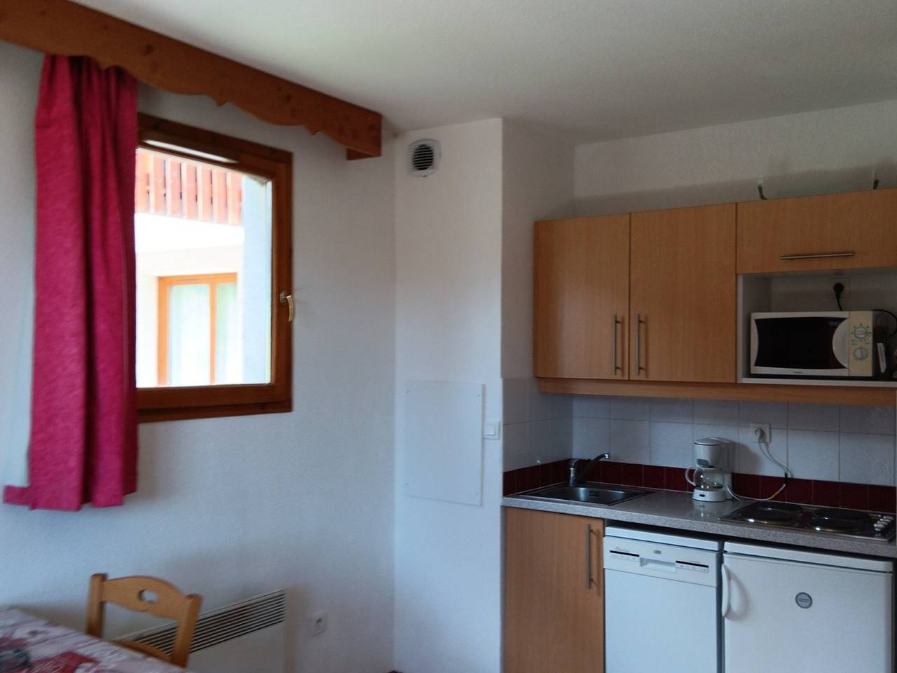 Entire studio, 26m² Studio for 2 People Pmr in Puy-Saint-Vincent in Puy-Saint-Vincent, Écrins National Park