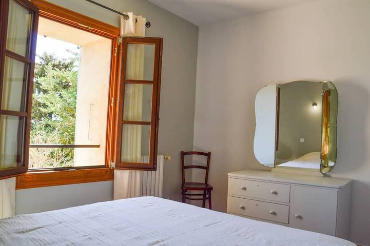 Gîte pour 3 personnes, avec terrasse et jardin, animaux acceptés à Cruis - 3