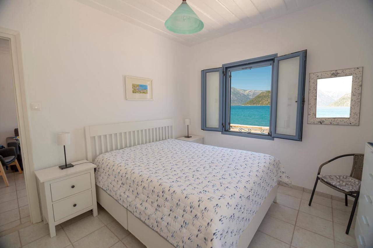 Cottage on the Sea in Βαθύ, Ιθάκη
