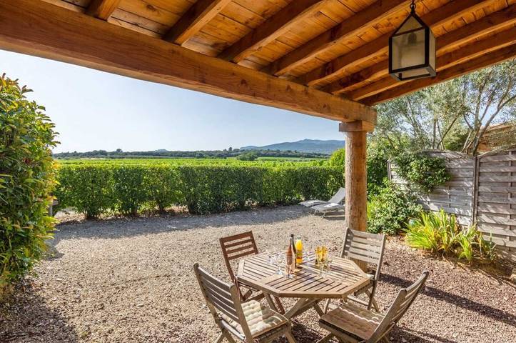Gîte pour 4 personnes, avec jardin ainsi que terrasse et piscine à Saint-Jean-de-Fos - 3