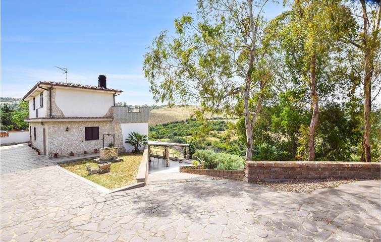 Casa vacanza per 15 persone a Civitavecchia