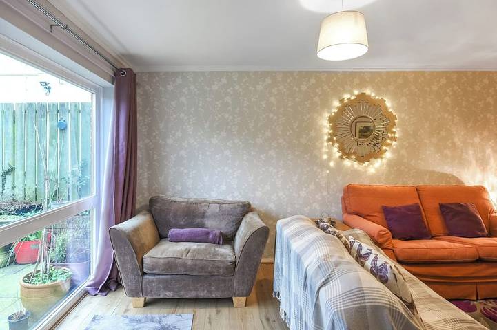 Log cabin for 6 people, with garden, with pets in Church Stretton