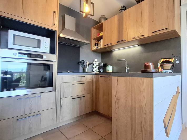 Ganze Wohnung, Renovierte 3-Zimmer-Wohnung, 58 m², Südbalkon, Parkplatz, 4 Personen, Haustiere verboten, Nichtraucher in Bolquère, Parc naturel régional des Pyrénées catalanes