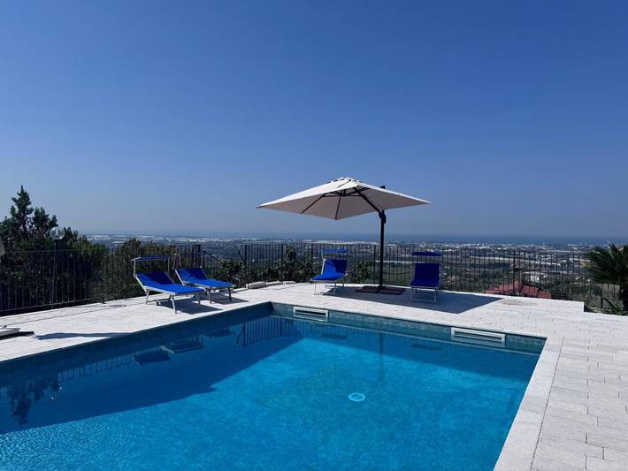 Casa vacanza per 2 persone, con Terrazza e Giardino nonché Piscina a Pontecagnano Faiano