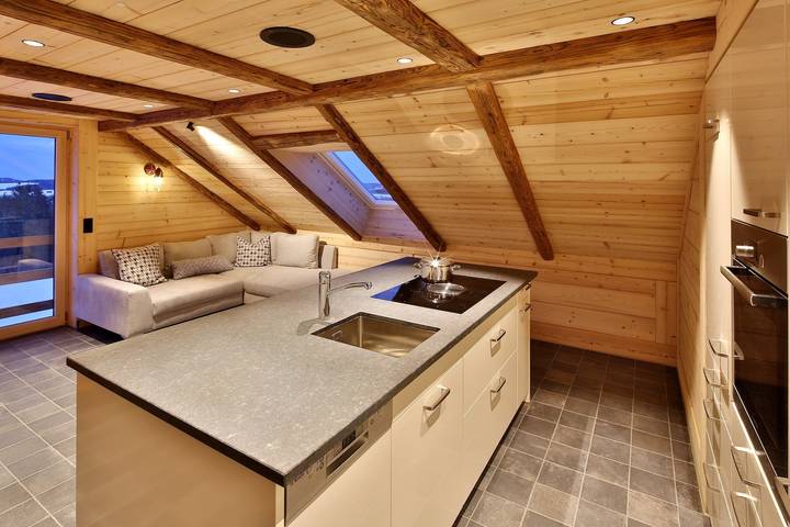 Ferienwohnung für 5 Personen, mit Balkon und Garten sowie Sauna und Seeblick in Markgraeflerland