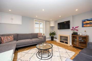 Holiday Home for 10 People in Brighton, Sussex, Photo 3