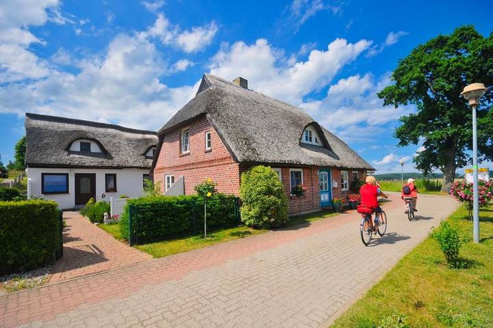Ferienwohnung für 2 Personen, mit Terrasse und Garten sowie Ausblick