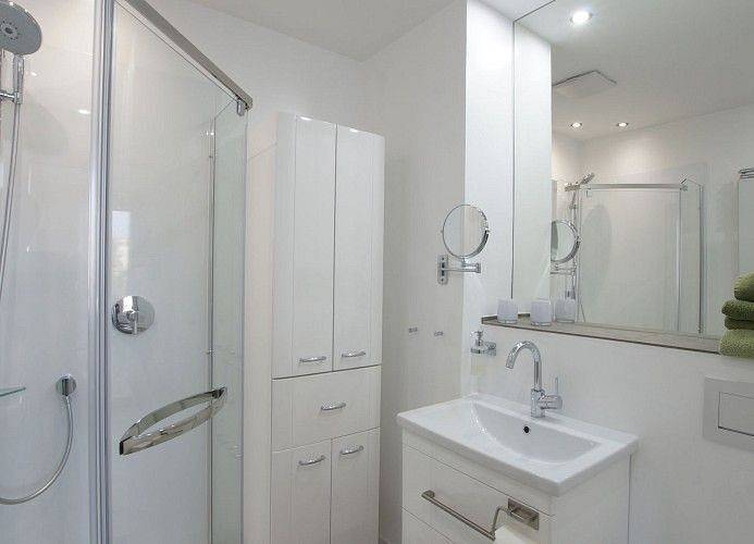 Entire apartment, Bernstein - moderne Ferienwohnung im Rosengarten in Wangerooge