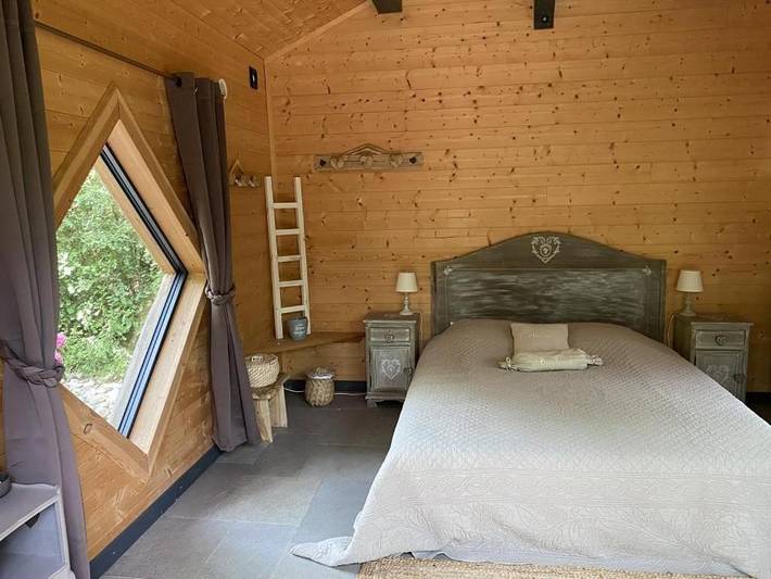 Tente pour 2 personnes, avec terrasse dans l' Ain - 3