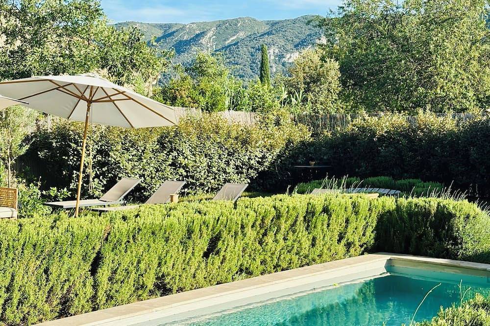 Villa Boheme Oppede Piscine Jardin Vue Luberon in Oppède, Parque natural regional del Luberon